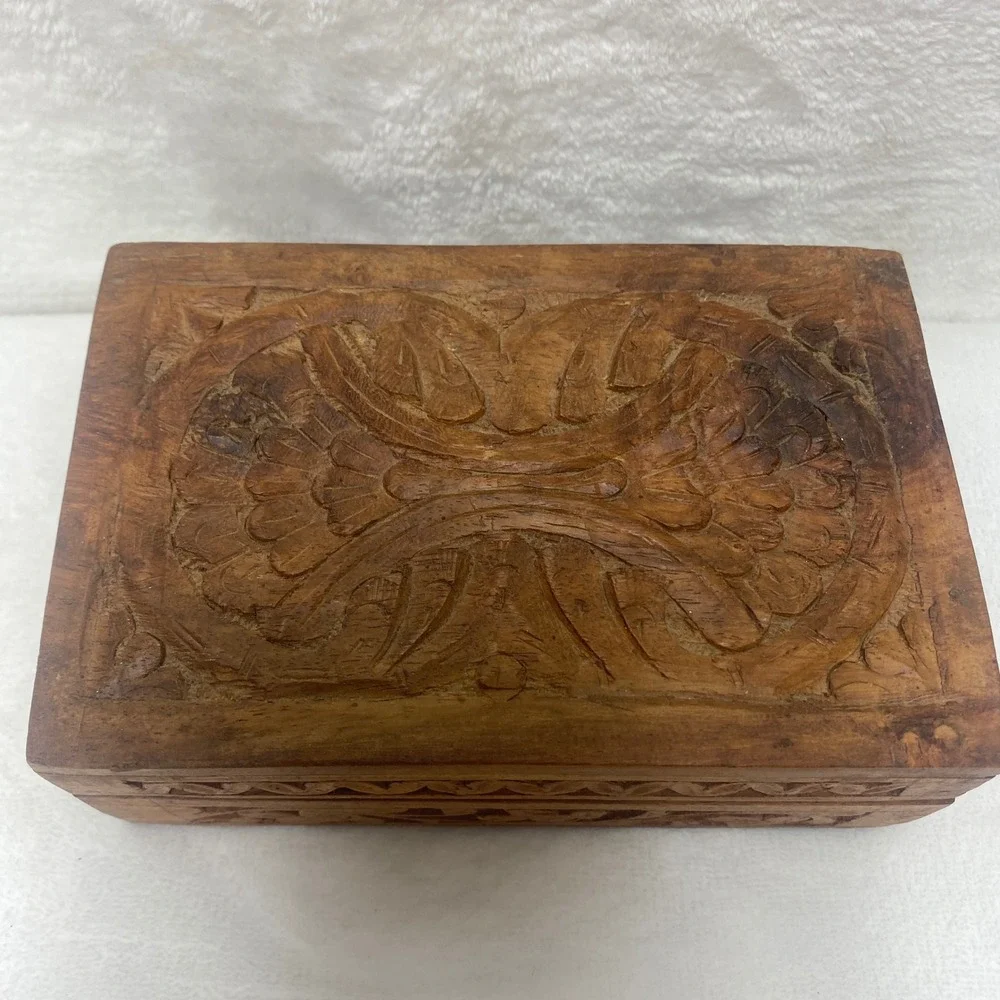 Hand‎ Carved Wooden Trinket Box Jewelry Keepsake Blue Velvet Lined